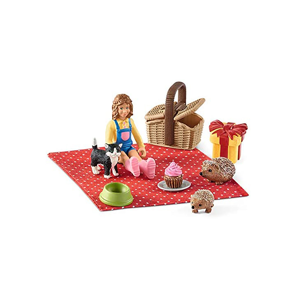 Schleich Farm World Birthday Picnic Figure 42426